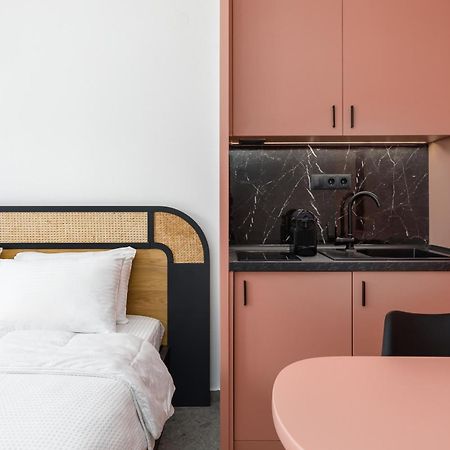 Lorian Suite By Alchemia Parking Thessaloniki Buitenkant foto